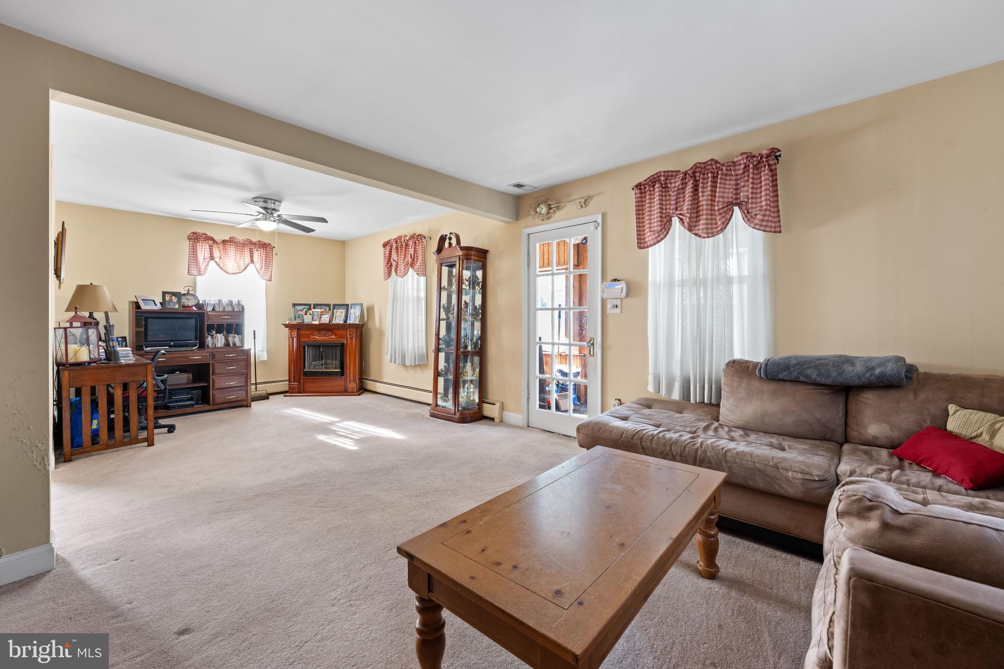 48 Helen Avenue Maple Shade, NJ 08052 - Photo 4 of 39