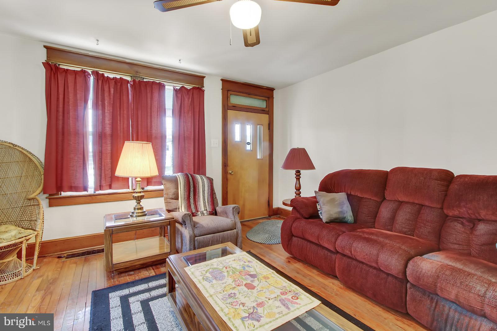 933 Baltimore Street Hanover, PA 17331 - Photo 3 of 26 Gallery Image 3