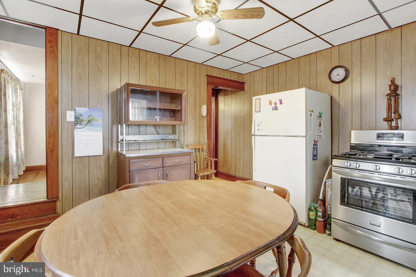 933 Baltimore Street Hanover, PA 17331 - Photo 10 of 26 Gallery Image 10