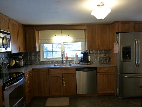 7 Ritchie Road Lynn, MA 01904 - Photo 8 of 26 Gallery Image 8