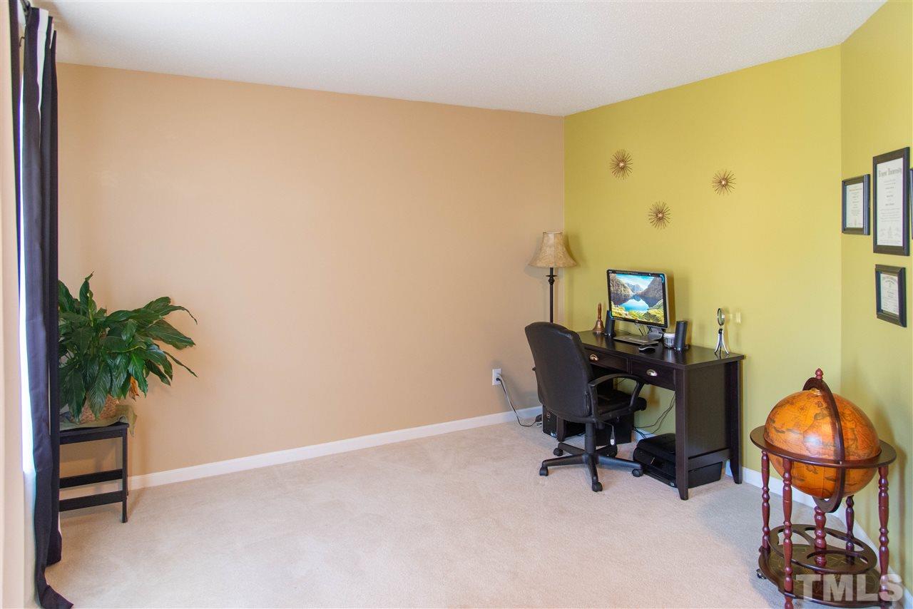 3208 Marshlane Way Raleigh, NC 27610 - Photo 8 of 25 Gallery Image 8
