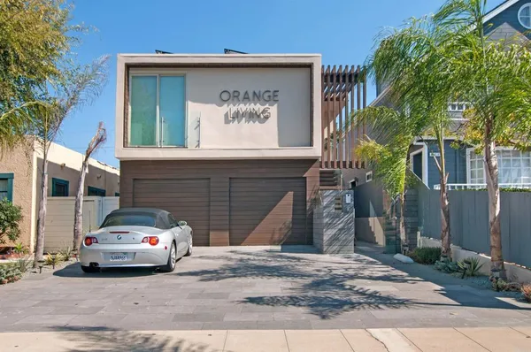 a car parked in front of a building