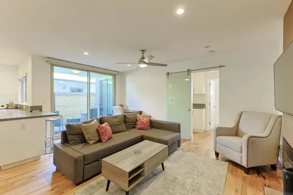 $3,150 | 455 Orange Avenue, Unit C, Coronado, CA 92118