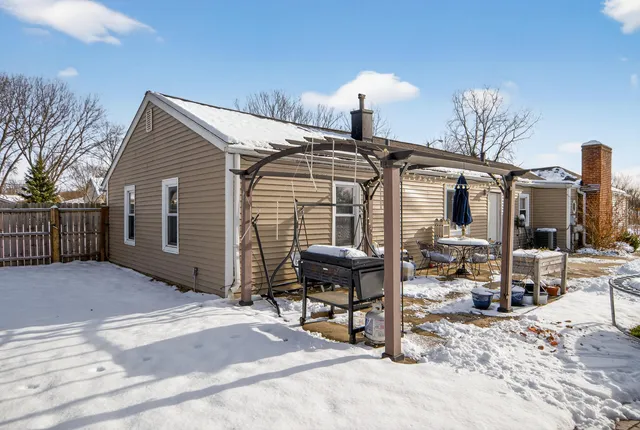 $425,000 | 8815 Marlowe Avenue, Plymouth, MI 48170