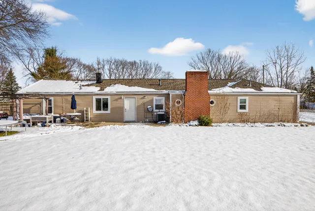 $425,000 | 8815 Marlowe Avenue, Plymouth, MI 48170