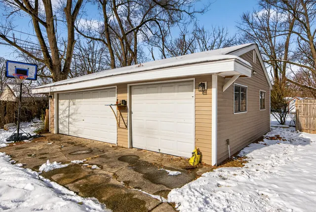 $425,000 | 8815 Marlowe Avenue, Plymouth, MI 48170