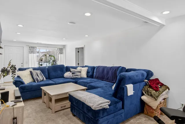 $425,000 | 8815 Marlowe Avenue, Plymouth, MI 48170