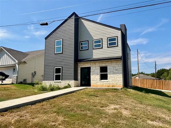 $2,400 | 5114 Stoneridge Drive, Granbury, TX 76048