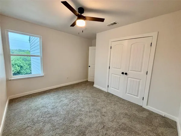 $2,400 | 5114 Stoneridge Drive, Granbury, TX 76048