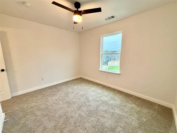 $2,400 | 5114 Stoneridge Drive, Granbury, TX 76048