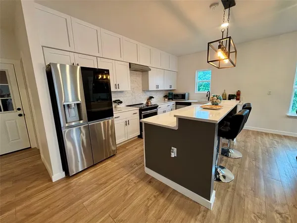 $2,400 | 5114 Stoneridge Drive, Granbury, TX 76048