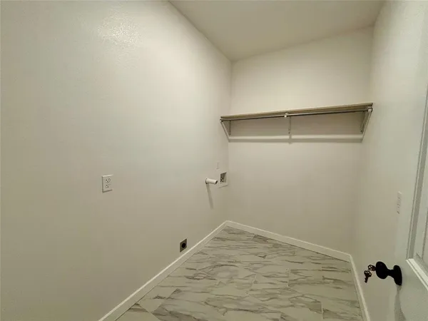 $2,400 | 5114 Stoneridge Drive, Granbury, TX 76048