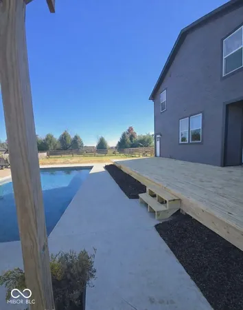 $709,900 | 6564 North Michigan Road, Fairland, IN 46126