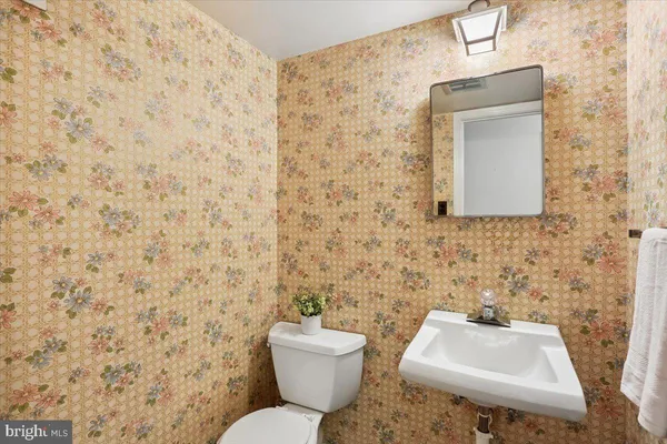 $599,900 | 16725 Frontenac Terrace, Derwood, MD 20855
