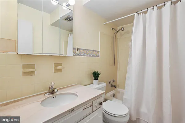 $599,900 | 16725 Frontenac Terrace, Derwood, MD 20855
