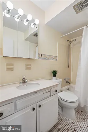 $599,900 | 16725 Frontenac Terrace, Derwood, MD 20855