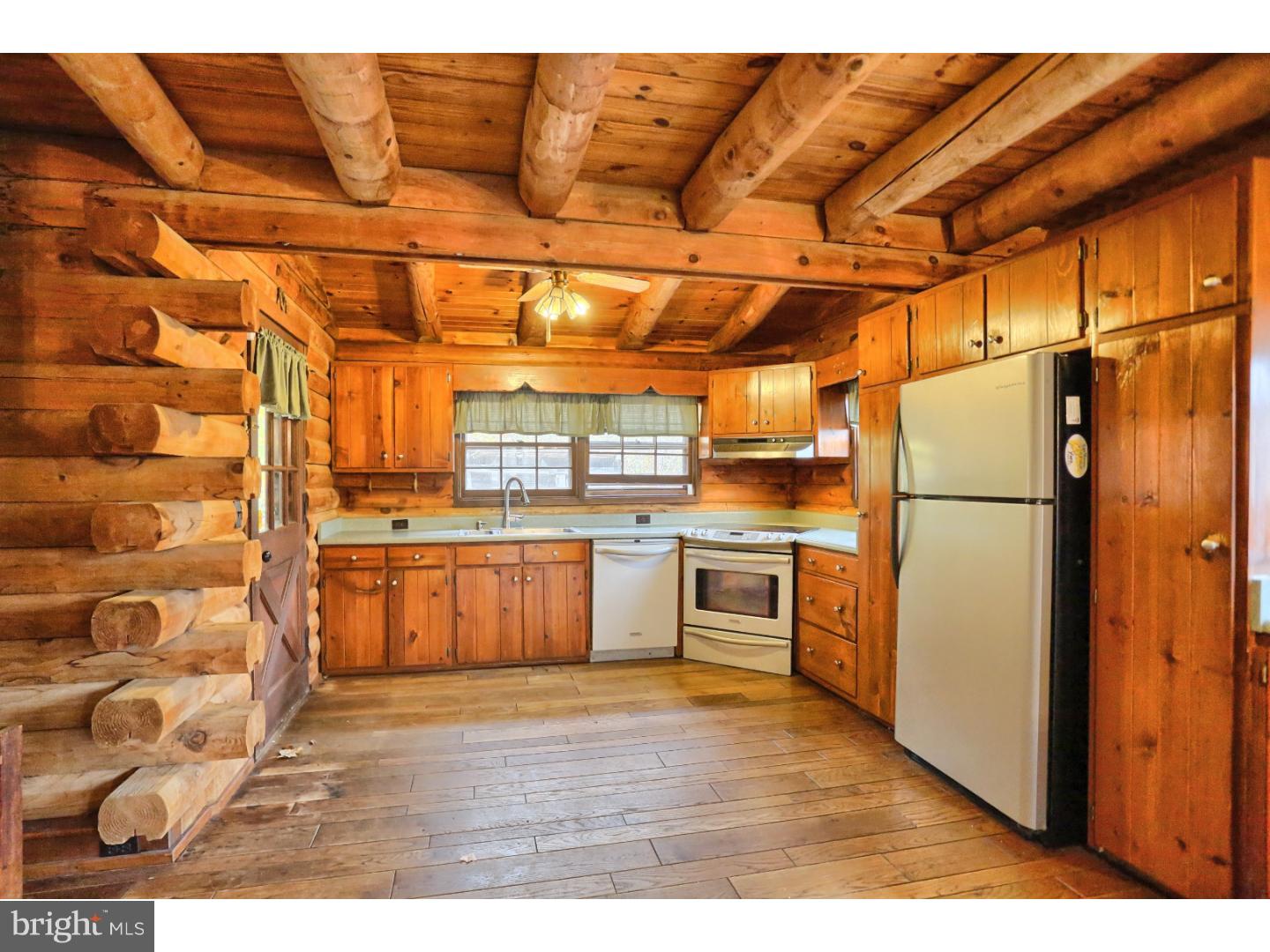 191 Conrad Road Barto, PA 19504 - Photo 2 of 25 Gallery Image 2