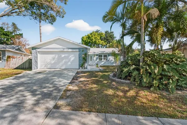 $425,000 | 7227 118th Circle, Largo, FL 33773
