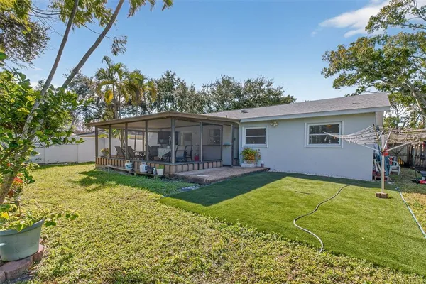 $425,000 | 7227 118th Circle, Largo, FL 33773