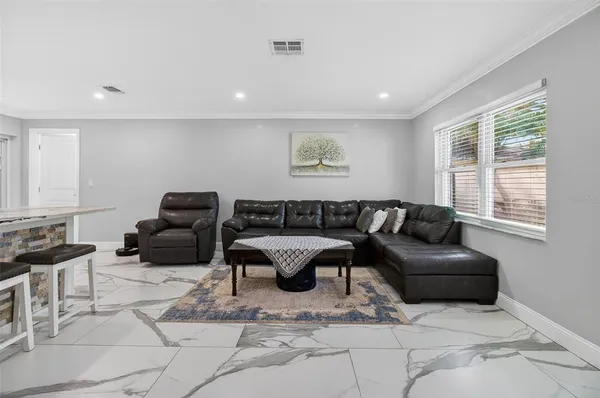 $425,000 | 7227 118th Circle, Largo, FL 33773