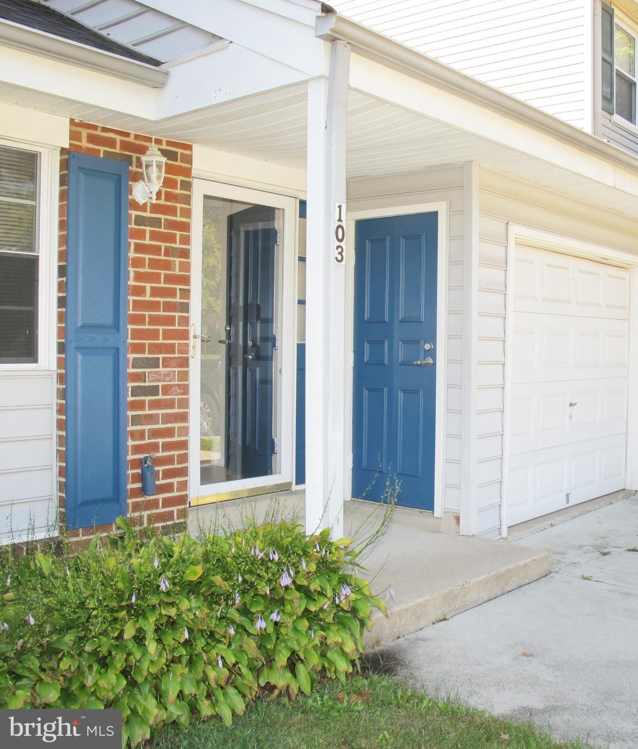 103 Charing Way Mount Laurel, NJ 08054 - Photo 4 of 24 Front Entry Porch