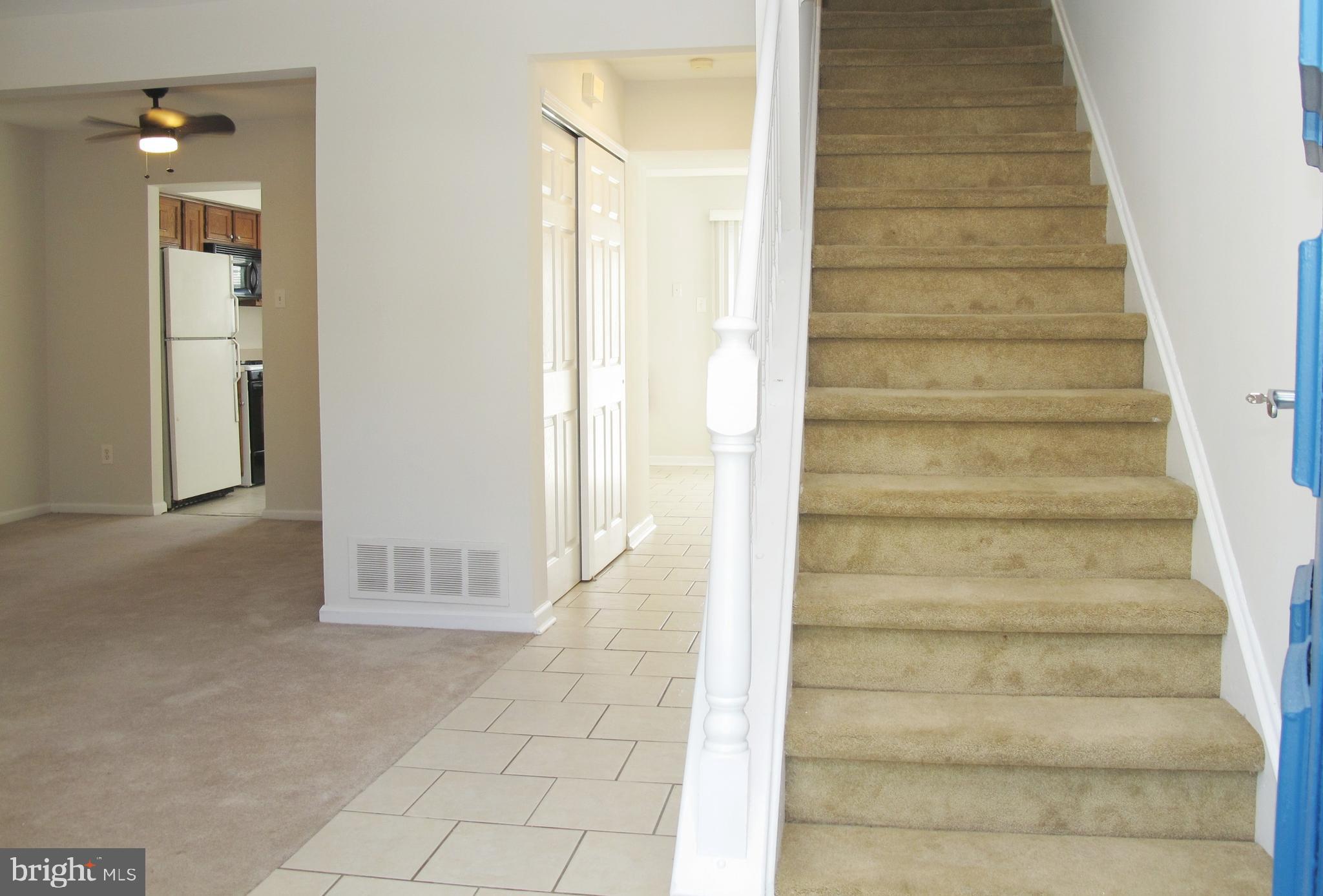 103 Charing Way Mount Laurel, NJ 08054 - Photo 5 of 24 Foyer