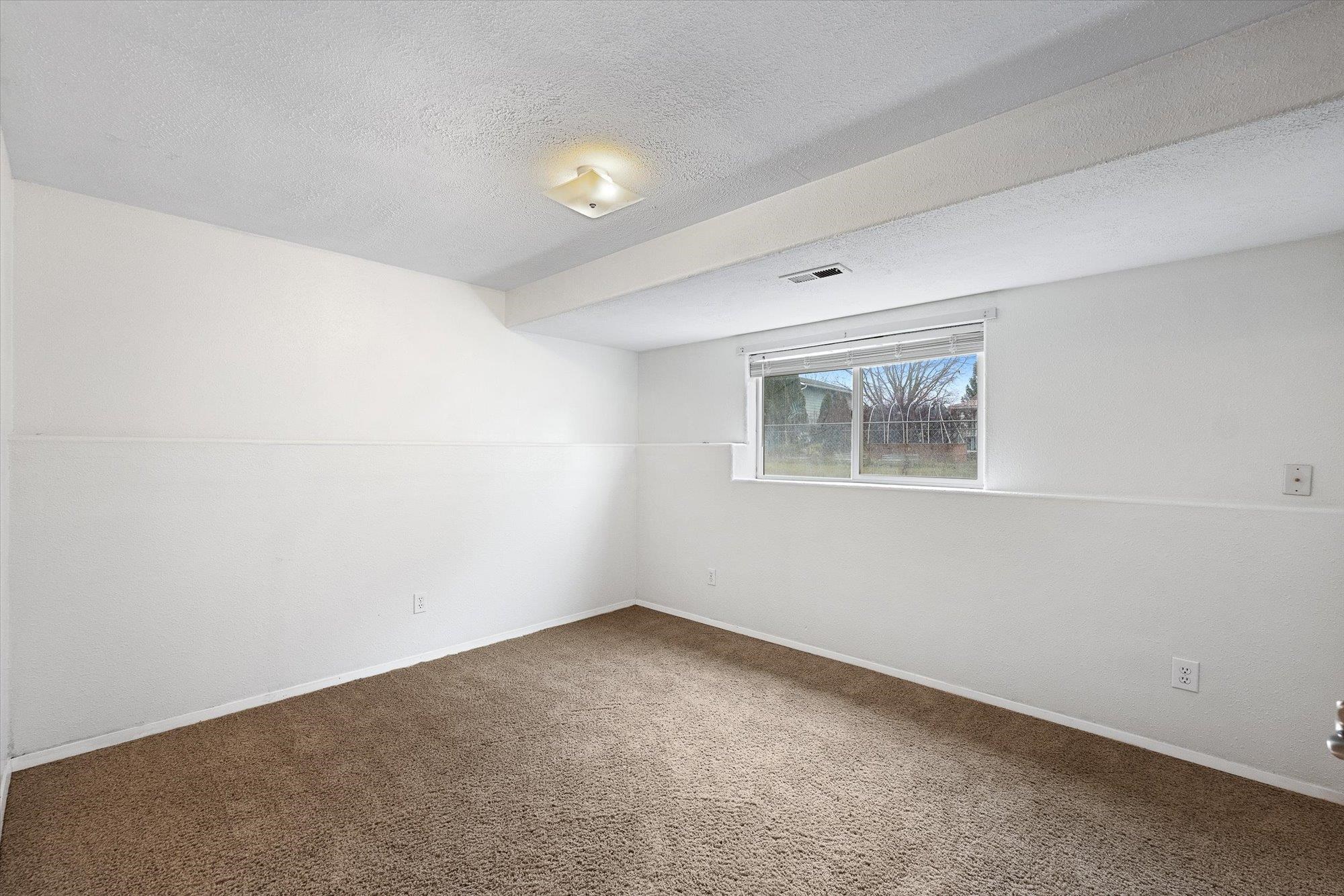 5008 North Best Road Spokane Valley, WA 99216 - Photo 23 of 35