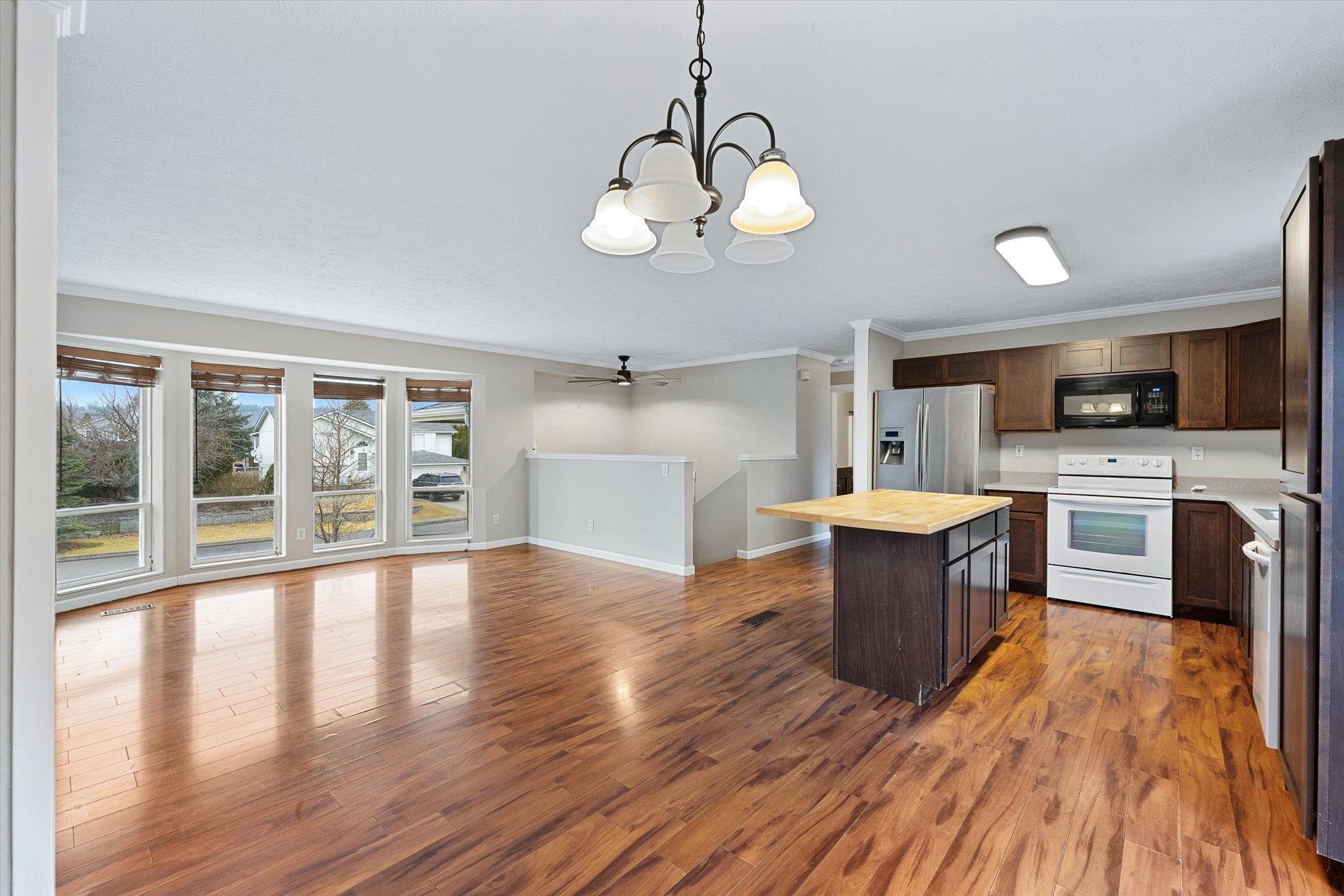 5008 North Best Road Spokane Valley, WA 99216 - Photo 3 of 35