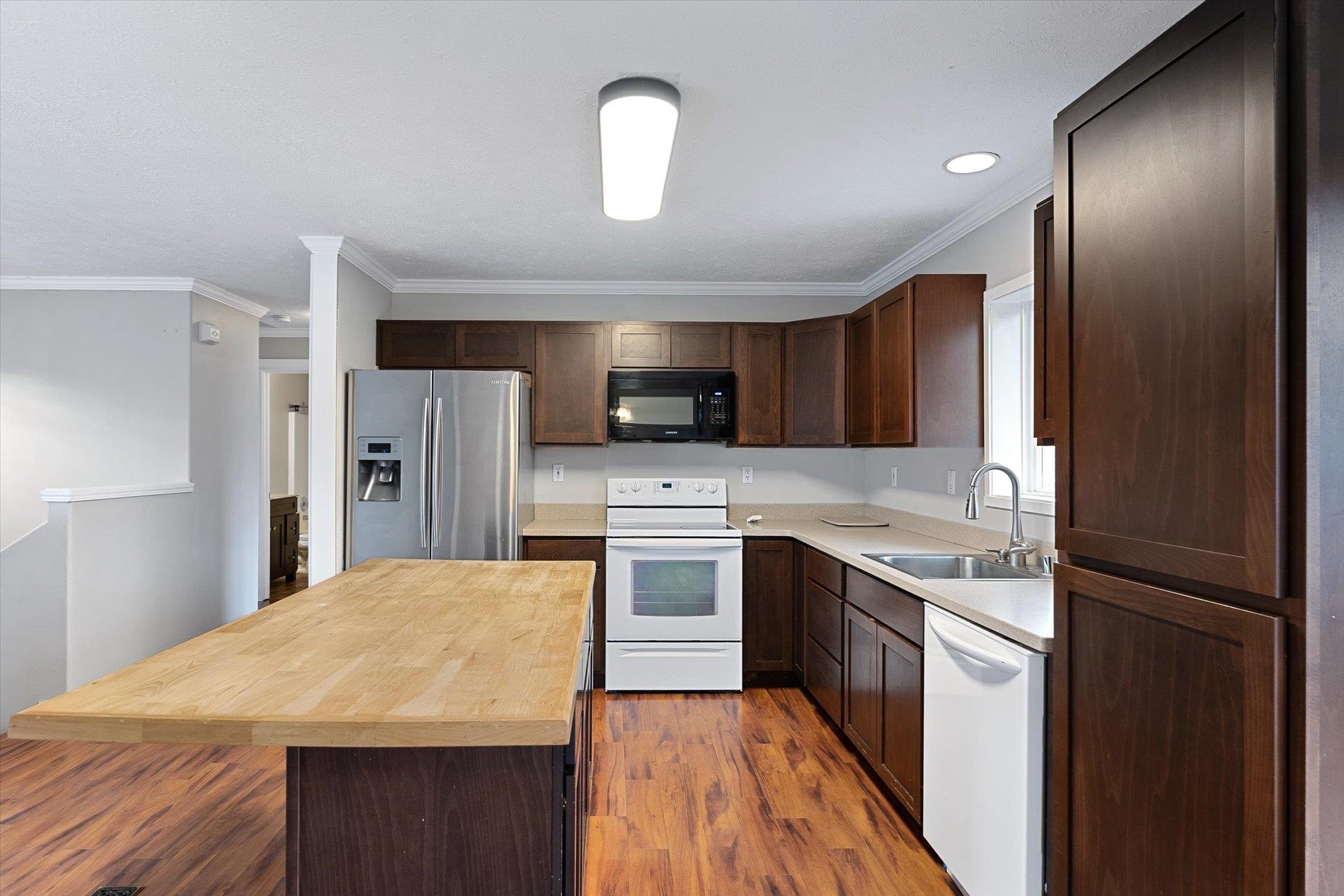 5008 North Best Road Spokane Valley, WA 99216 - Photo 9 of 35