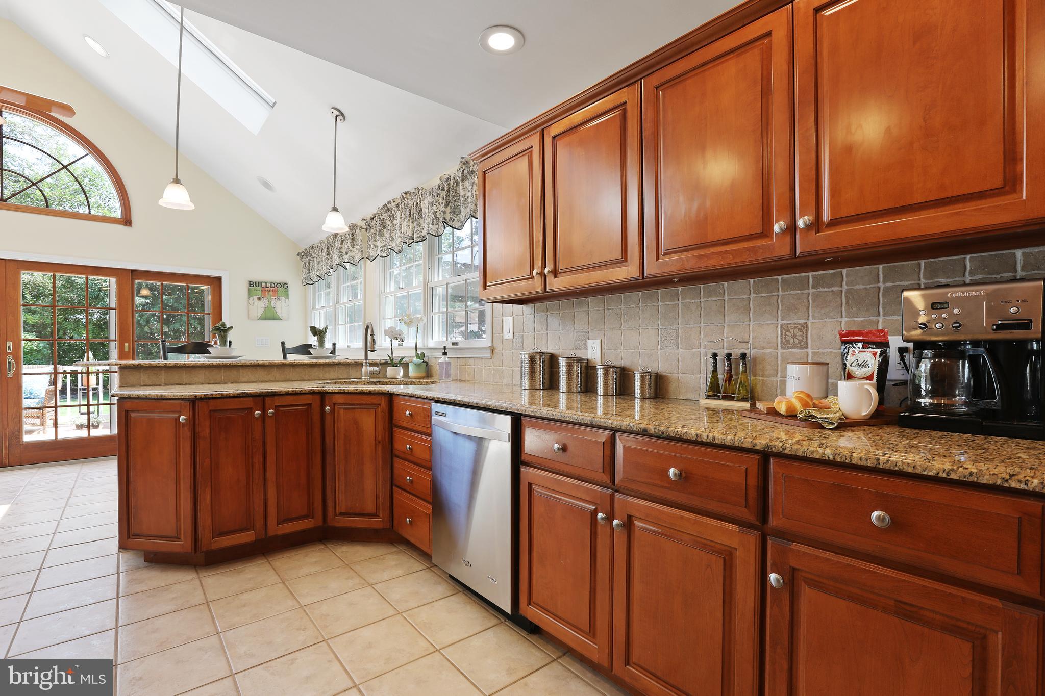 503 Stevens Road Morrisville, PA 19067 - Photo 11 of 30 q