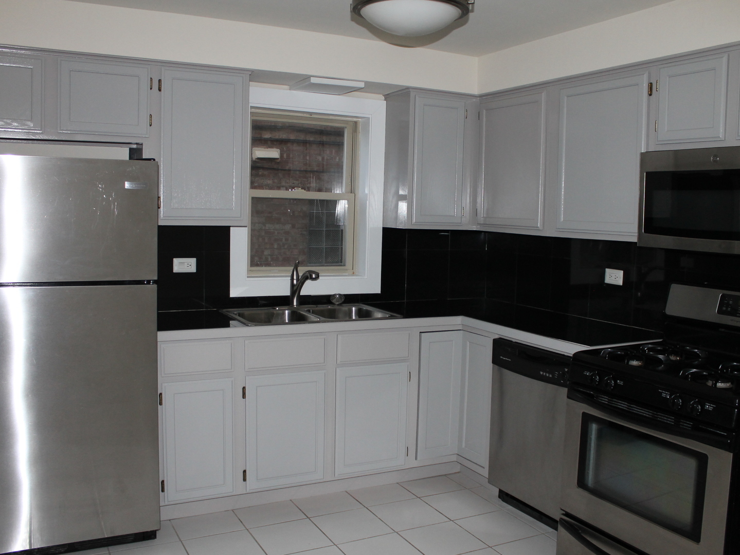 10519 South Artesian Avenue, Unit GE Chicago, IL 60655 - Photo 7 of 7