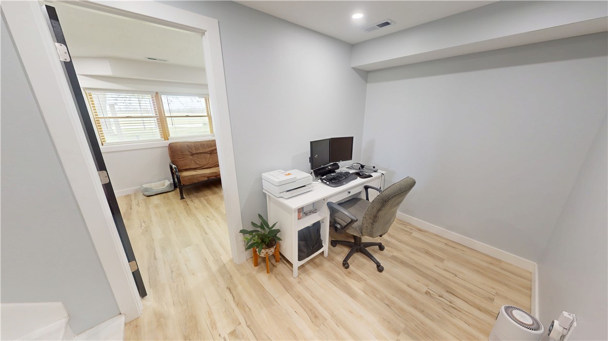21398 Henning Road Danville, IL 61834 - Photo 34 of 36 Gallery Image 34