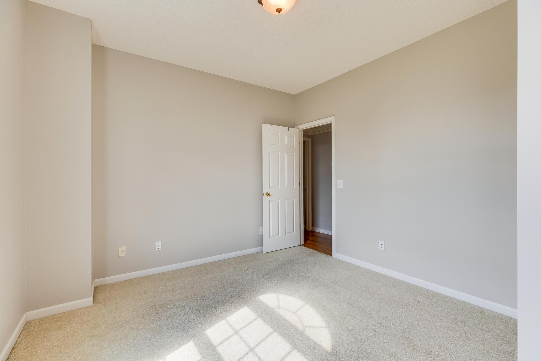 189 Eastern Star Road Kingsport, TN 37663 - Photo 41 of 56 031