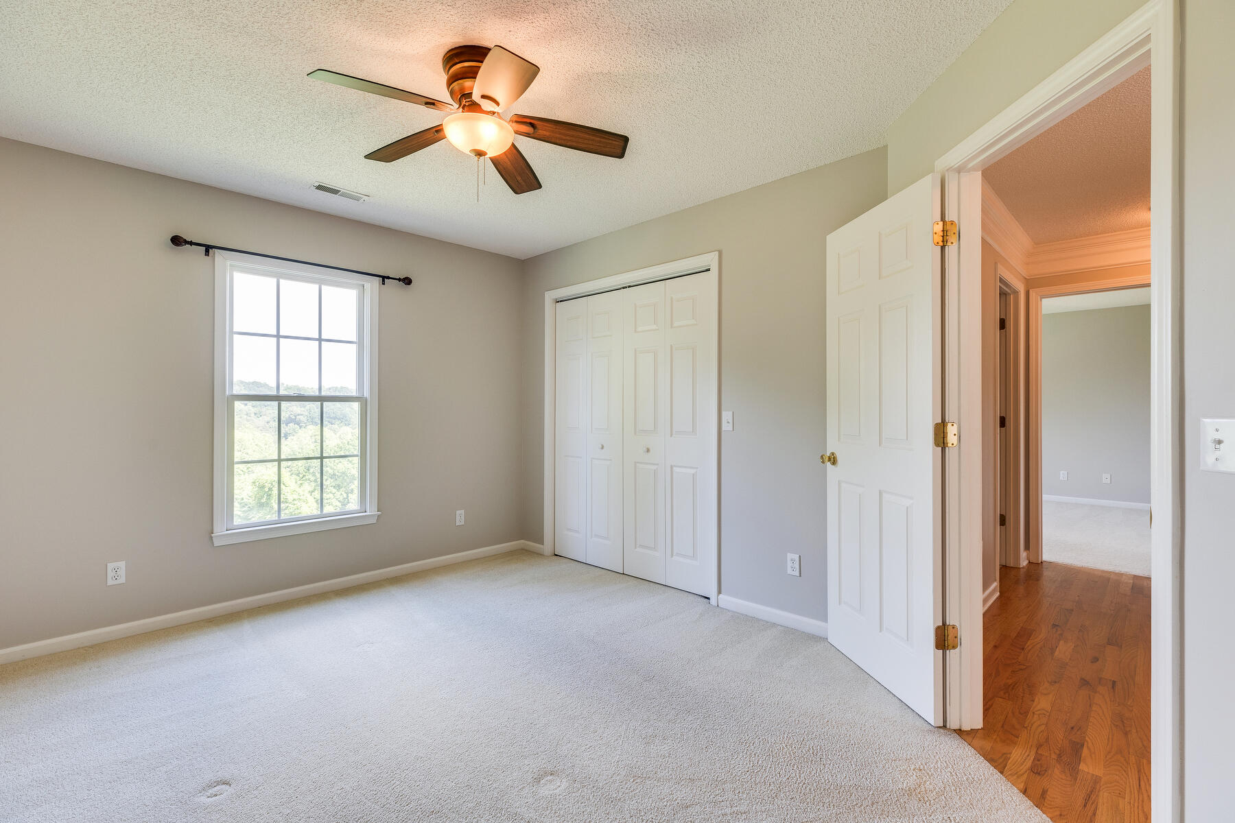 189 Eastern Star Road Kingsport, TN 37663 - Photo 44 of 56 033