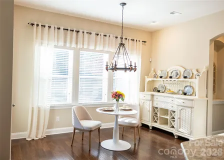 a view of garage and yard