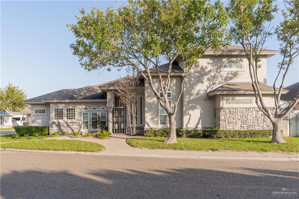 818 Hill Country Road Edinburg, TX 78539 - Photo 1 of 24 a front view of house with yard and green space