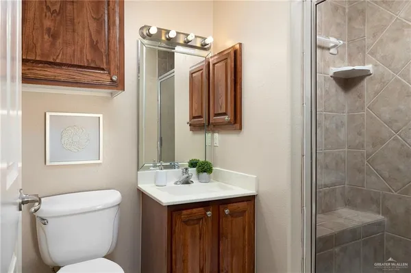 $2,600 | 818 Hill Country Road, Edinburg, TX 78539