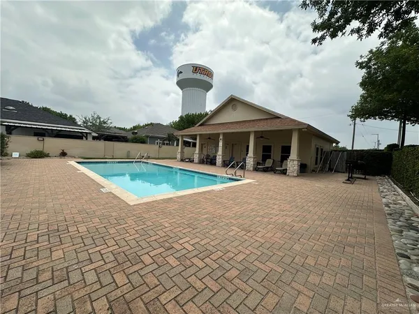 $2,600 | 818 Hill Country Road, Edinburg, TX 78539