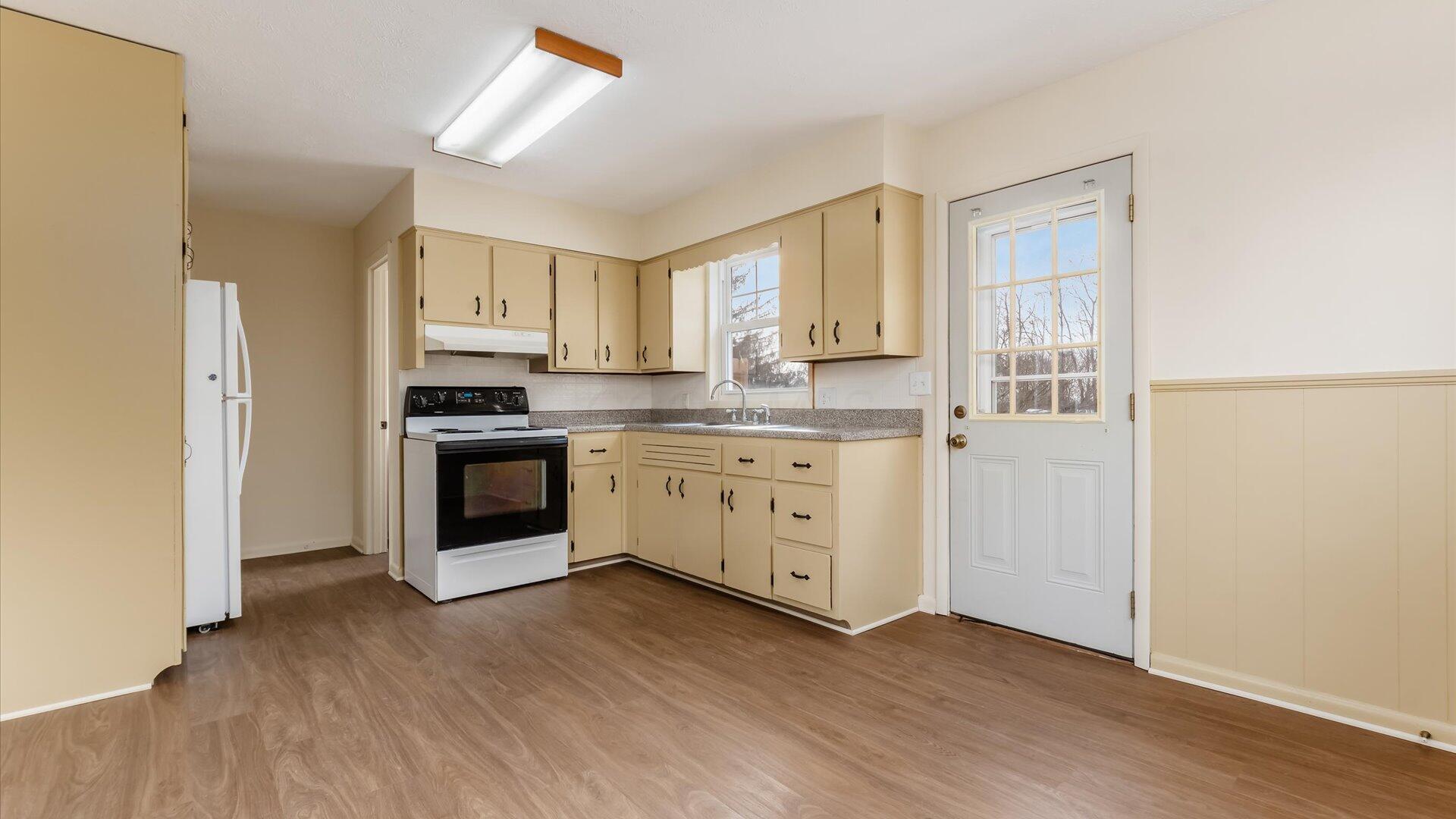 6295 Dresden Road Zanesville, OH 43701 - Photo 13 of 43 14-zj 6295 Dresden Rd023