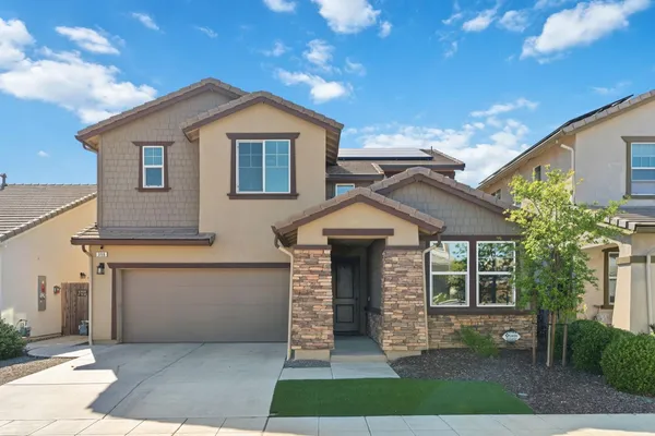 $525,000 | 398 Atlantica Drive, Madera, CA 93636