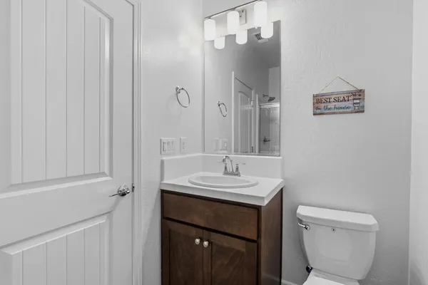 $525,000 | 398 Atlantica Drive, Madera, CA 93636