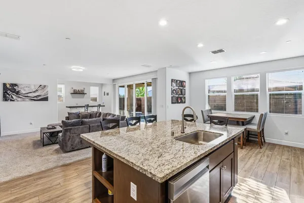 $525,000 | 398 Atlantica Drive, Madera, CA 93636