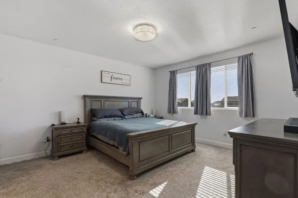 $525,000 | 398 Atlantica Drive, Madera, CA 93636