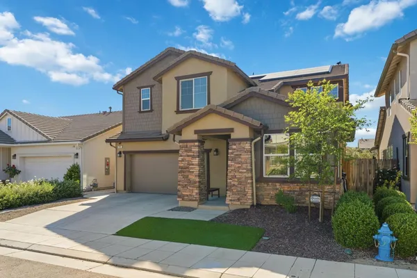 $525,000 | 398 Atlantica Drive, Madera, CA 93636