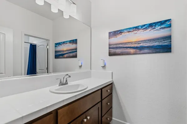 $525,000 | 398 Atlantica Drive, Madera, CA 93636