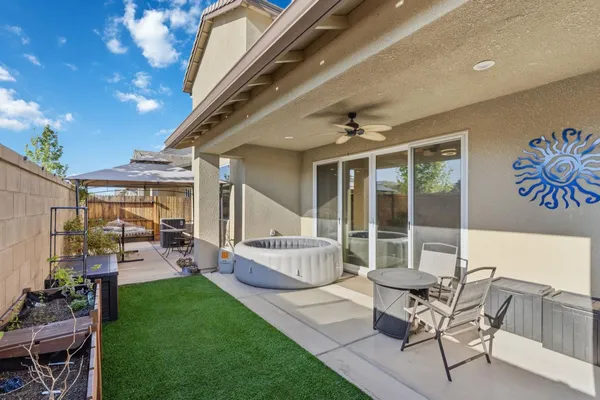 $525,000 | 398 Atlantica Drive, Madera, CA 93636