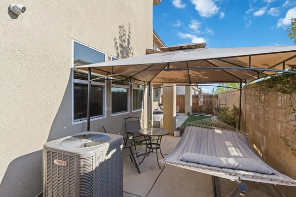 $525,000 | 398 Atlantica Drive, Madera, CA 93636