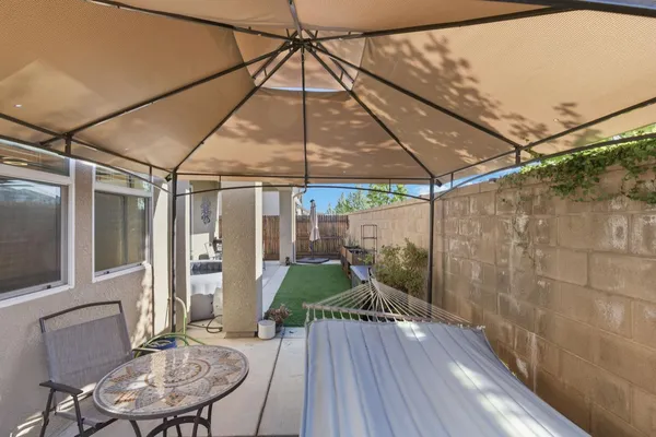 $525,000 | 398 Atlantica Drive, Madera, CA 93636