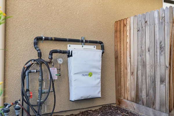 $525,000 | 398 Atlantica Drive, Madera, CA 93636