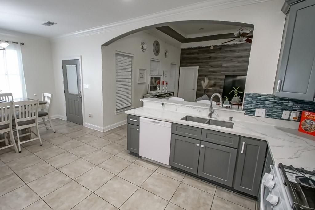 2135 Deerfield Road Terrytown, LA 70056 - Photo 10 of 34